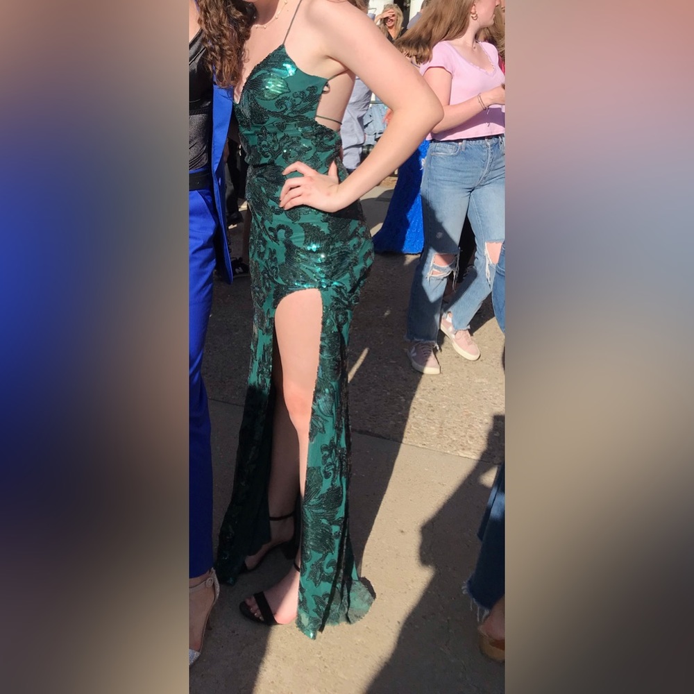 B Darlin Prom Dress - Picture 3 of 8